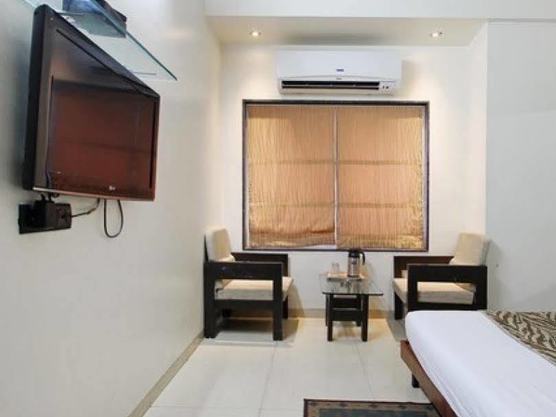 Treebo Trend Royal Kourt Aurangabad Hotel Ngoại thất bức ảnh