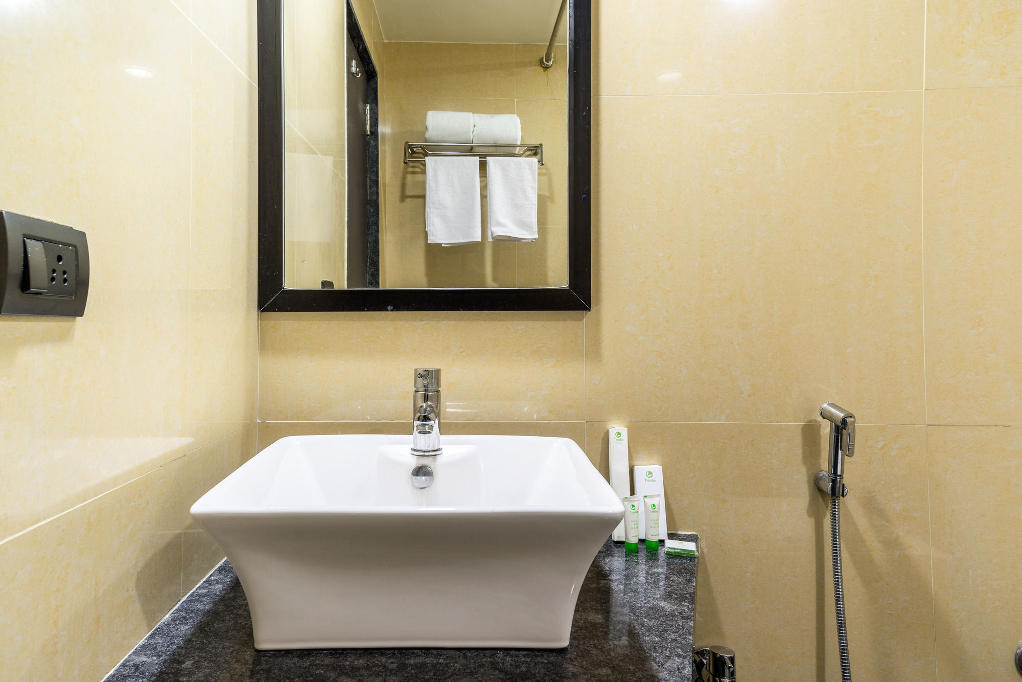 Treebo Trend Royal Kourt Aurangabad Hotel Ngoại thất bức ảnh